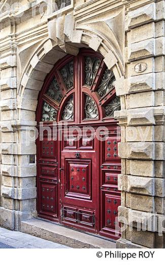 HOTEL PARTICULIER , QUARTIER SAINT MATHIEUR, VIEUX MONTPELLIER, LANGUEDOC-ROUSSILLON. (34F00513.jpg)