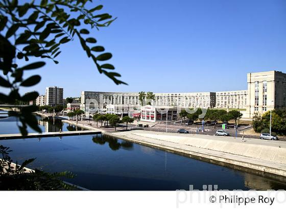 QUARTIER ANTIGONE, RICARDO BOFILL, MONTPELLIER, LANGUEDOC-ROUSSILLON. (34F00714.jpg)