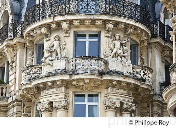 VILLA LONJON,  PLACE DE LA COMEDIE ET L' OPERA, MONTPELLIER COEUR DE VILLE , HERAULT, LANGUEDOC. (34F01239.jpg)