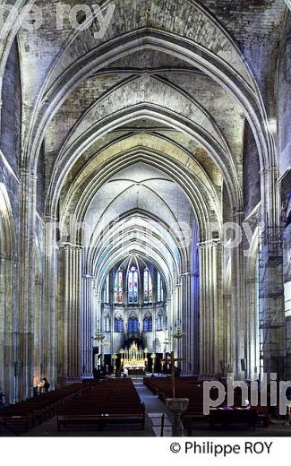 LA CATHEDRALE  SAINT PIERRE,  MONTPELLIER COEUR DE VILLE , HERAULT, LANGUEDOC. (34F01308.jpg)