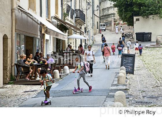 RUE SAINT PIERRE,  MONTPELLIER COEUR DE VILLE , HERAULT, LANGUEDOC. (34F01528.jpg)