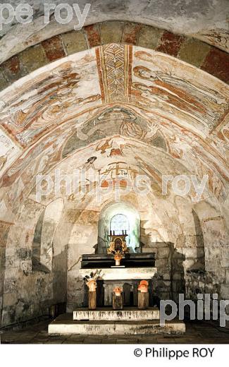 CRYPTE, EGLISE ROMANE, VILLAGE DE GARGILESSE DAMPIERRE, VALLEE DE LA CREUSE, INDRE. (36F00509.jpg)