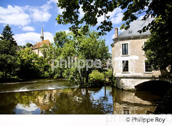 ARGENTON SUR CREUSE, VALLEE DE LA CREUSE, INDRE (36F00528.jpg)