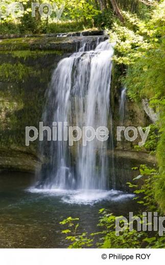 Cascade - Jura (39F00140.jpg)