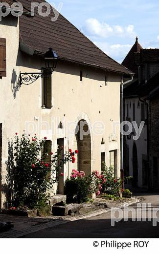 MAISON COMTOISE, CHATEAU-CHALON, JURA, FRANCE (39F00907.jpg)