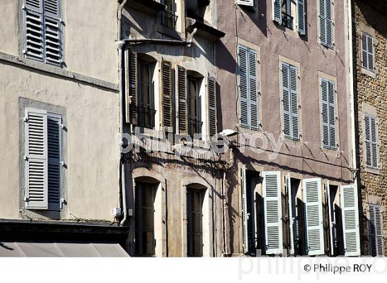IMMEUBLES ANCIENS, LONS-LE-SAUNIER, JURA, FRANCE (39F01213.jpg)