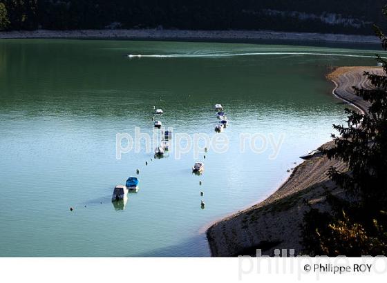 LAC DE BARRAGE DE VOUGLANS, JURA, FRANCE (39F02207.jpg)