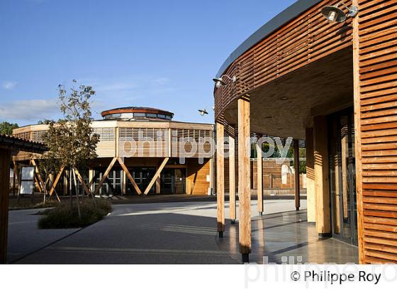 ARCHITECTURE EN BOIS , DOMAINE DE LA RIVE, SANGUINET, LANDES (40F01231.jpg)
