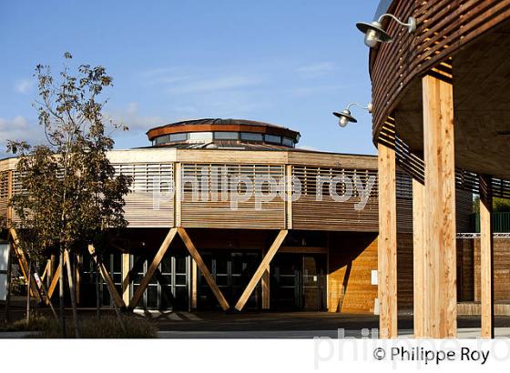 ARCHITECTURE EN BOIS , DOMAINE DE LA RIVE, SANGUINET, LANDES (40F01232.jpg)
