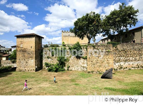 LES REMPARTS, MONT DE MARSAN, LANDES, AQUITAINE. (40F01402.jpg)