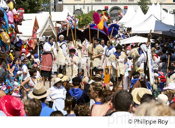 FETES DE LA MDELEINE, MONT DE MARSAN, LANDES, AQUITAINE. (40F01605.jpg)