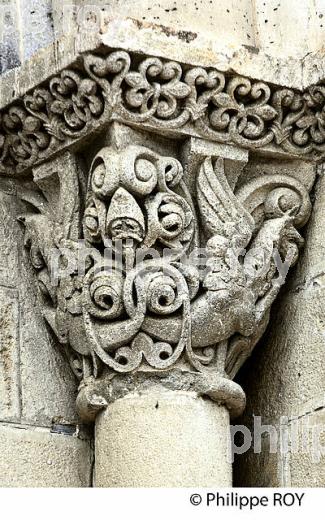 CHAOITEAU, PORTAIL OUEST,  EGLISE ABBATIALE  DE L' ABBAYE DE  SAINT-SEVER,  CHALOSSE, LANDES. (40F04337.jpg)