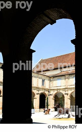 LE CLOITRE DU  COUVENT DES JACOBINS, SAINT-SEVER,  CHALOSSE, LANDES. (40F04436.jpg)