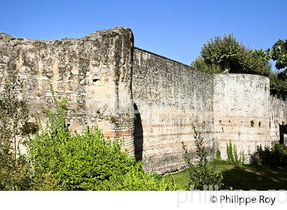 LES REMPARTS, VILLE DE DAX, LANDES. (40F05231.jpg)