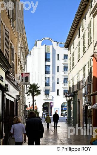 RUE DE LA FONTAINE CHAUDE, QUARTIER PIETON, VILLE DE DAX, LANDES. (40F05330.jpg)