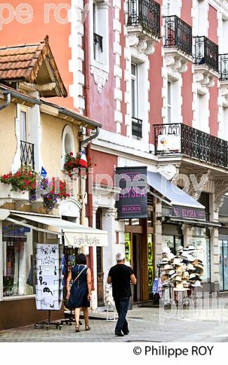 RUE MIRAILH , QUARTIER PIETON, VILLE DE DAX, LANDES. (40F05331.jpg)