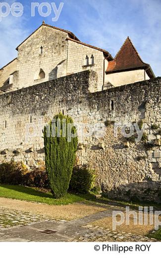 EGLISE SAINTE MARIE, VILLAGE FORTIFIE DE ROQUEFORT, LANDES. (40F06319.jpg)
