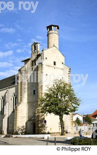 L' EGLISE SAINT NICOLAS,  STATION BALNEAIRE DE CAPBRETON, COTE D' ARGENT, LANDES. (40F07108.jpg)