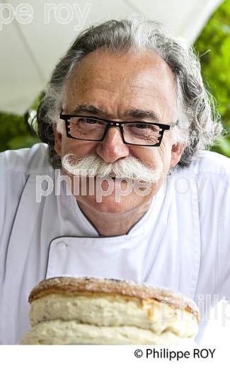 ALEXIS PELISSOU, RESTAURANT LE GINDREAU, SAINT MEDARD, VALLEE DU LOT. (46F00409.jpg)