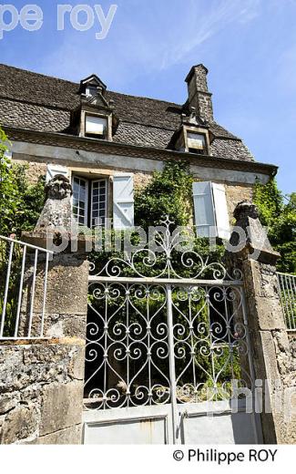 MAISON TRADITIONNELLE,  VILLAGE D' AUTOIRE, CAUSSE DU HAUT QUERCY, LOT. (46F00421.jpg)