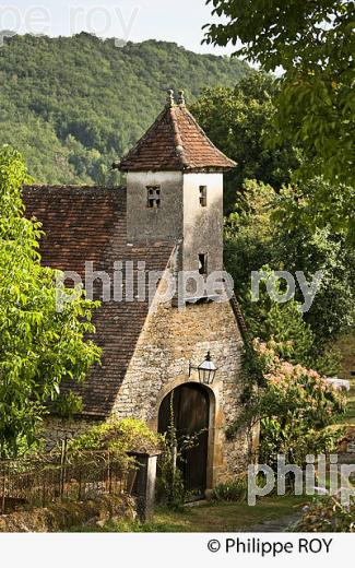 PIGEONNIER, VILLAGE D' AUTOIRE,  CAUSSE DU HAUT QUERCY, LOT. (46F00436.jpg)