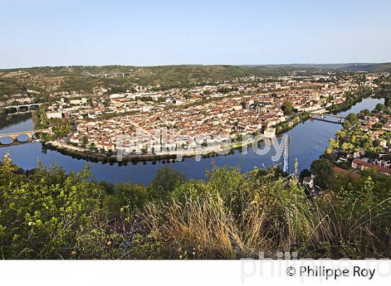 VUE GENERALE SUR LA VILLE DE CAHORS ET LE LOT, QUERCY. (46F00715.jpg)