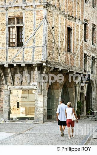 MAISON HERETIE, RUE DAURADE,  VIEILLE VILLE DE CAHORS VALLEE DU LOT, QUERCY, LOT. (46F01102.jpg)
