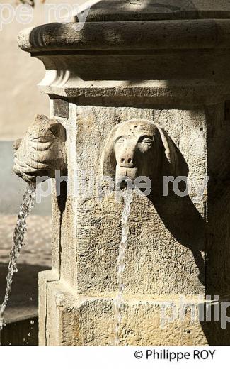 FONTAINE AUX CHIENS,  VIEILLE VILLE DE CAHORS VALLEE DU LOT, QUERCY, LOT. (46F01206.jpg)