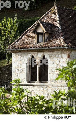 VILLAGE PERCHE ET  FORTIFIE DE SAINT-CIRQ-LAPOPIE, VALLEE DU LOT, QUERCY. (46F01312.jpg)