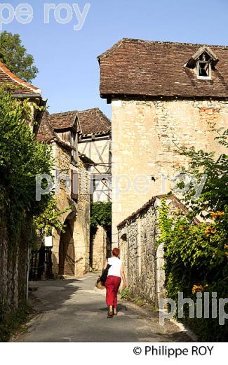 VILLAGE PERCHE ET  FORTIFIE DE SAINT-CIRQ-LAPOPIE, VALLEE DU LOT, QUERCY. (46F01317.jpg)