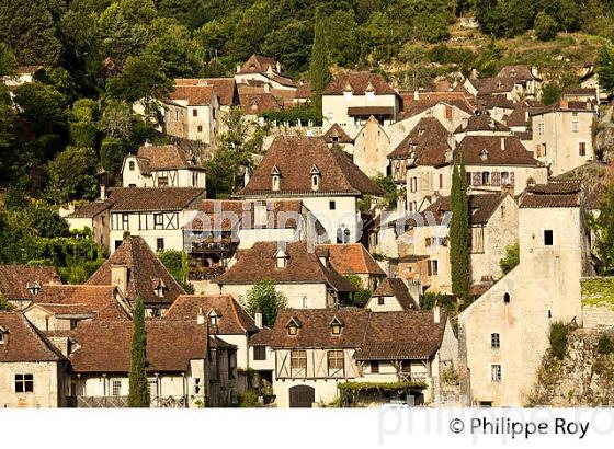 VILLAGE PERCHE ET  FORTIFIE DE SAINT-CIRQ-LAPOPIE, VALLEE DU LOT, QUERCY. (46F01318.jpg)