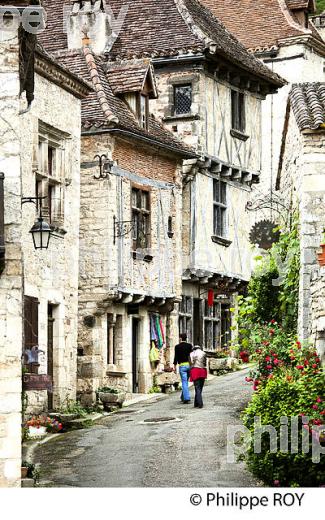 VILLAGE PERCHE ET  FORTIFIE DE SAINT-CIRQ-LAPOPIE, VALLEE DU LOT, QUERCY. (46F01331.jpg)