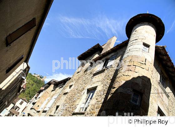 VILLAGE FORTIFIE DE SAINT-CEREE, VALLEE DE LA BAVE, QUERCY, LOT. (46F01406.jpg)