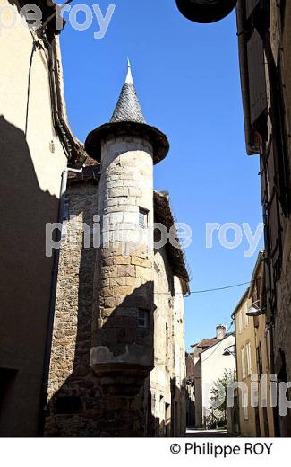 VILLAGE FORTIFIE DE SAINT-CEREE, VALLEE DE LA BAVE, QUERCY, LOT. (46F01407.jpg)