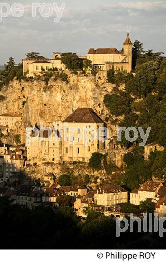 LE VILLAGE PERCHE  DE ROCAMADOUR, CAUSSE DE GRAMAT,  HAUT QUERCY, LOT. (46F01738.jpg)