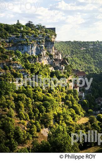 LE VILLAGE PERCHE  DE ROCAMADOUR, CAUSSE DE GRAMAT,  HAUT QUERCY, LOT. (46F01819.jpg)