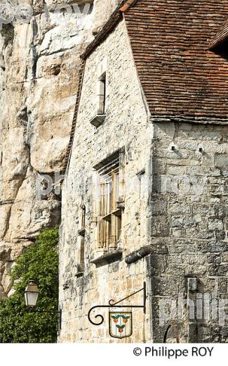 LE VILLAGE PERCHE  DE ROCAMADOUR, CAUSSE DE GRAMAT,  HAUT QUERCY, LOT. (46F01903.jpg)