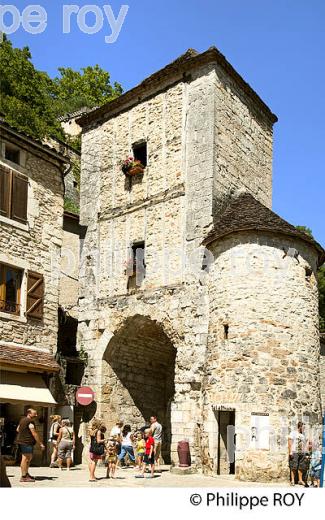 LE VILLAGE PERCHE  DE ROCAMADOUR, CAUSSE DE GRAMAT,  HAUT QUERCY, LOT. (46F01907.jpg)