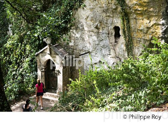 LE VILLAGE PERCHE  DE ROCAMADOUR, CAUSSE DE GRAMAT,  HAUT QUERCY, LOT. (46F01927.jpg)