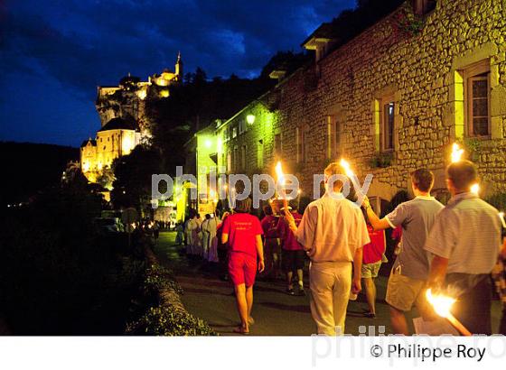 PROCESSION DU 15 AOUT, VILLAGE PERCHE  DE ROCAMADOUR, CAUSSE DE GRAMAT, HAUT QUERCY, LOT. (46F01932.jpg)