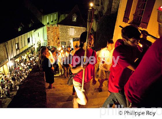 PROCESSION DU 15 AOUT, VILLAGE PERCHE  DE ROCAMADOUR, CAUSSE DE GRAMAT, HAUT QUERCY, LOT. (46F02002.jpg)