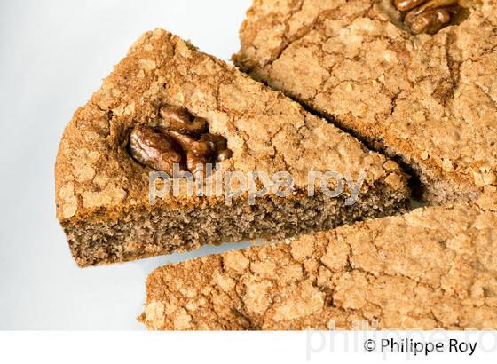 ROC AMADOUR,GATEAU DE NOIX, ROCAMADOUR, CAUSSE DE GRAMAT,  HAUT QUERCY, LOT. (46F02131.jpg)