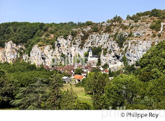 VILLAGE DE GLUGES, FALAISE DU CAUSSE DE MARTEL, HAUT QUERCY, VALLEE DORDOGNE, LOT. (46F02213.jpg)
