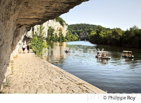 PROMENADE EN BATEAU SUR LE OT   ET FALAISE, TOURISME FLUVIAL ,  COMMUNE  DE BOUZIES, VALLEE DU LOT, QUERCY, LOT. (46F02603.jpg)