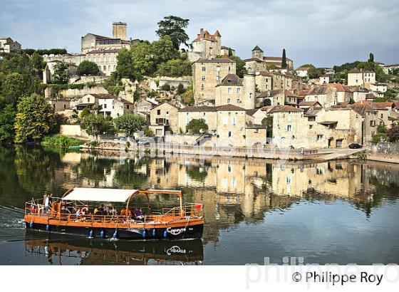 LE LOT ET LE VILLAGE MEDIEVAL  DE PUY L' EVEQUE,  VALLEE DU LOT, QUERCY, LOT. (46F02811.jpg)