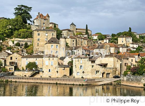 LE LOT ET LE VILLAGE MEDIEVAL  DE PUY L' EVEQUE,  VALLEE DU LOT, QUERCY, LOT. (46F02815.jpg)