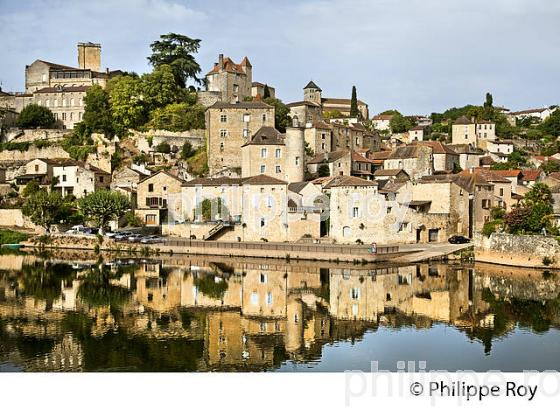 LE LOT ET LE VILLAGE MEDIEVAL  DE PUY L' EVEQUE,  VALLEE DU LOT, QUERCY, LOT. (46F02816.jpg)