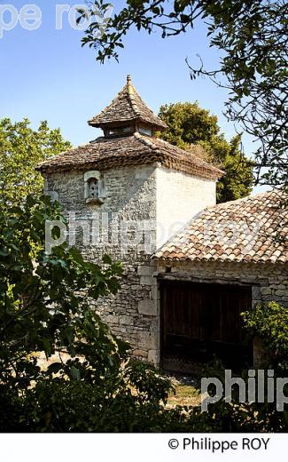 PIGEONNIER, VILLAGE MEDIEVAL DE FLAUGNAC, QUERCY BLANC, LOT. (46F03039.jpg)