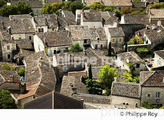 LE  VILLAGE MEDIEVAL DE MONTCUQ, QUERCY BLANC, LOT. (46F03203.jpg)