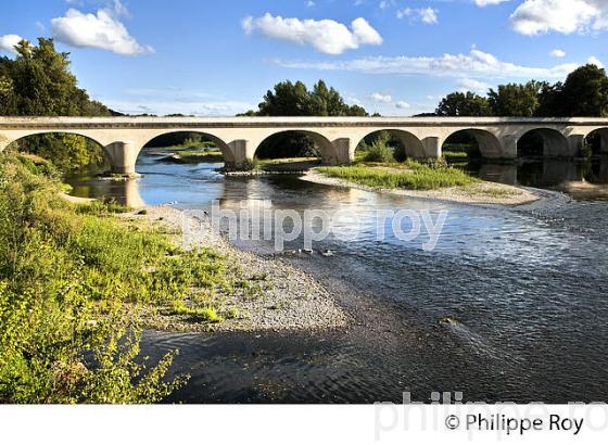 PONT VICAT SUR LA DORDOGNE, VILLE DE   SOUILLAC , QUERCY, LOT. (46F03340.jpg)